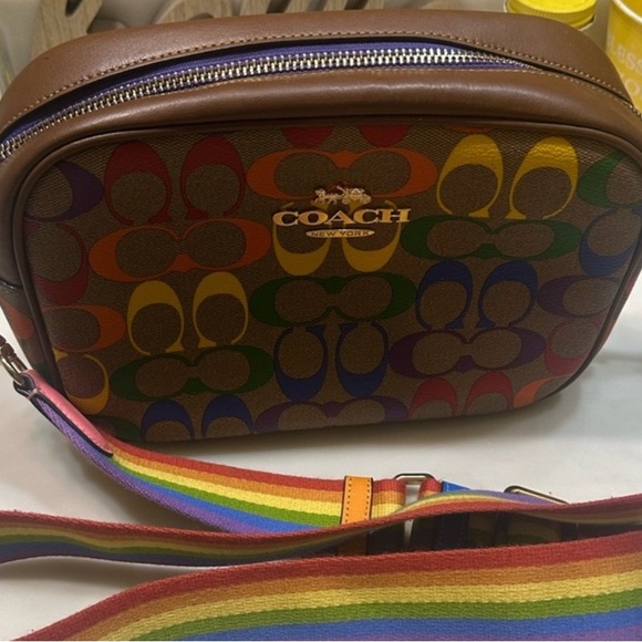 Coach pride 🏳️‍🌈 Multicolor Signature Bag - Picture 1 of 3
